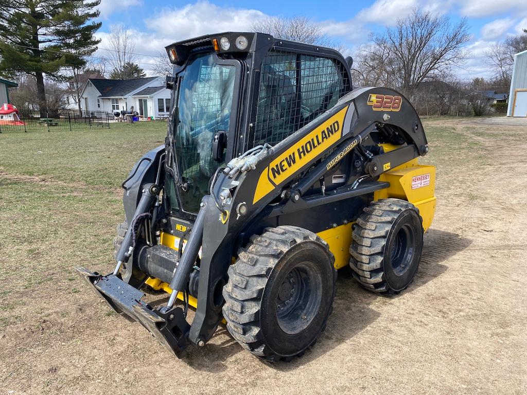 New Holland L318 Skid Steer