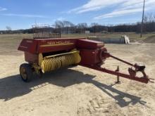 New Holland 316 Baler