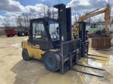 CAT DPL40 Forklift