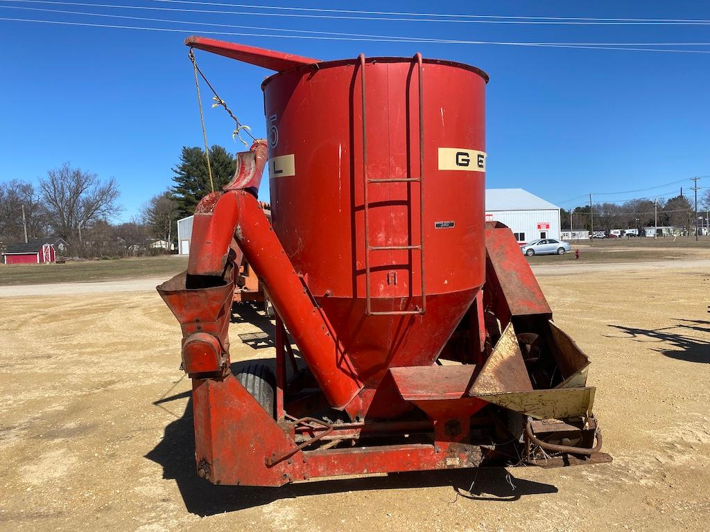 Gehl 95 Mixer Mill