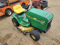 John Deere 175 Lawn Tractor