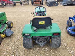 John Deere 318 Lawn Tractor