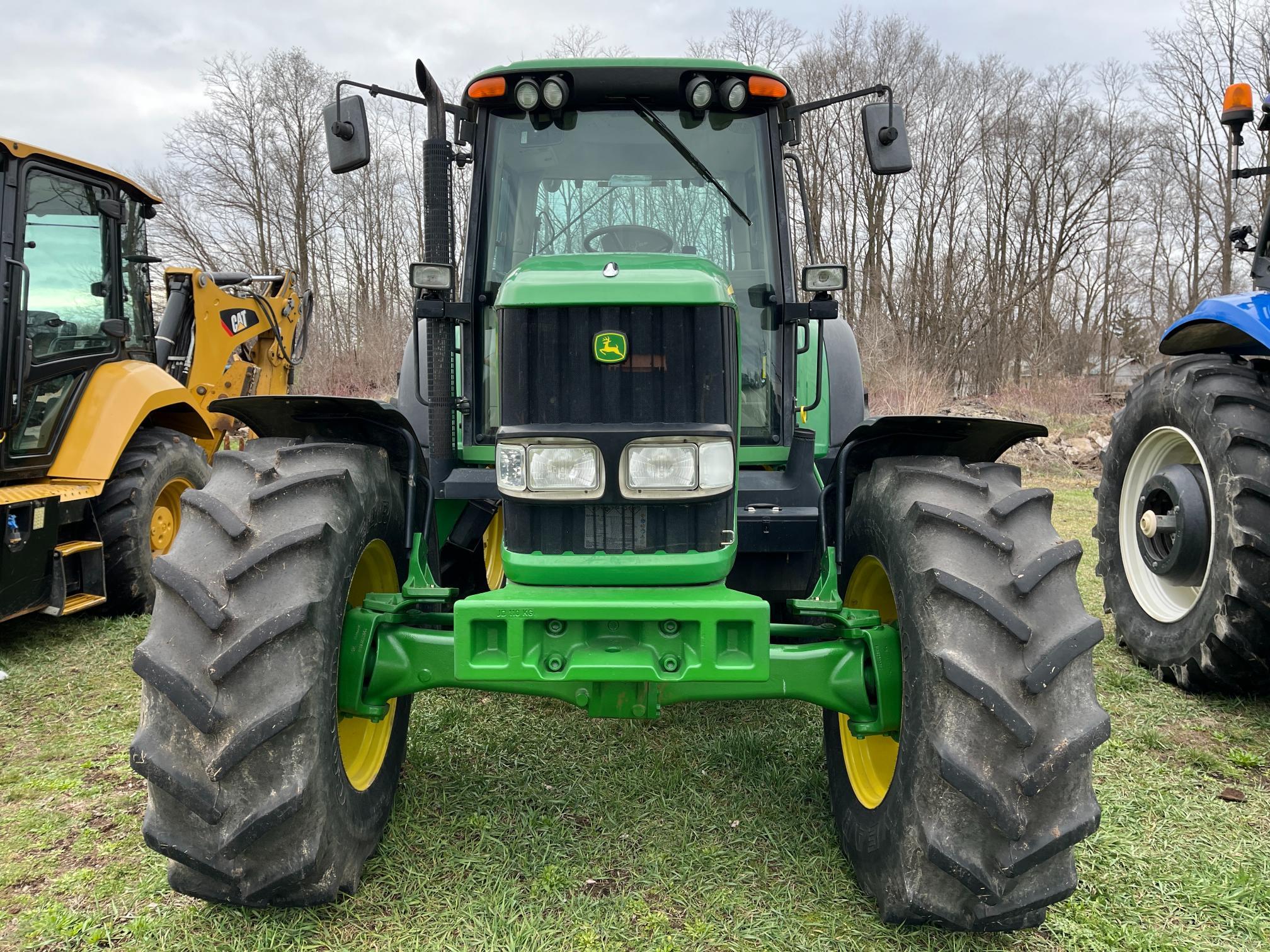 John Deere 7320 Tractor