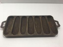 Cast iron corn bread pan(no markings)