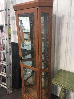 Lighted/mirrored corner curio cabinet