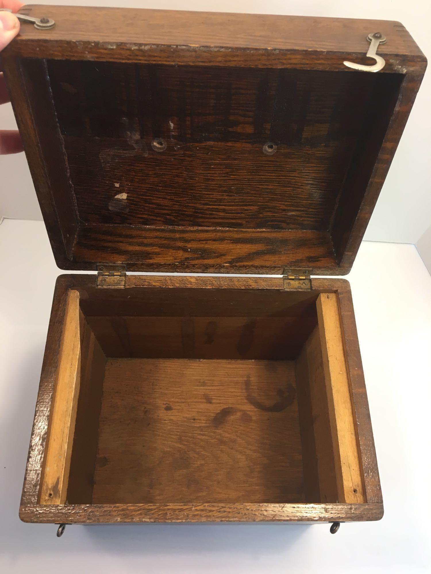 Vintage oak storage box (FRANK S. BETZ CO.)