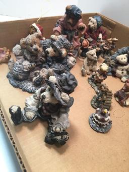 Collectible Boyd's Bears figurines