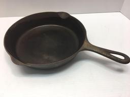 GRISWOLD #7 cast iron skillet