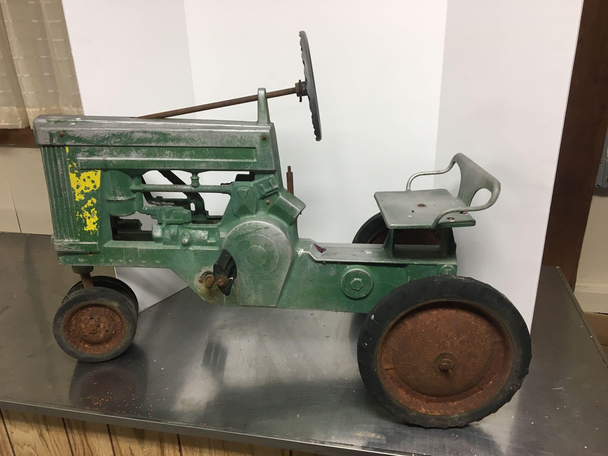 Vintage ESKA JOHN DEERE cast pedal tractor