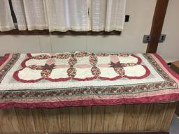 Hand crafted one sided quilt(approximately84x84)