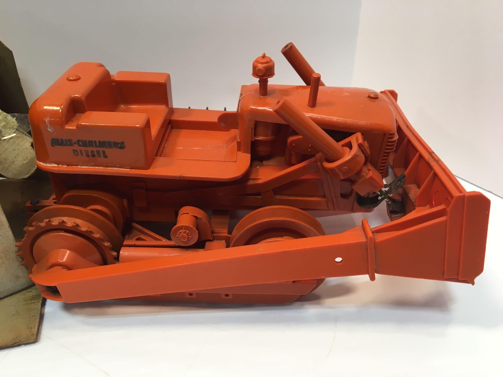 Vintage PRODUCT MINIATURE ALLIS CHALMERS HD-5 Crawler tractor/original box