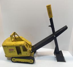 Vintage metal TONKA hand operated steam shovel