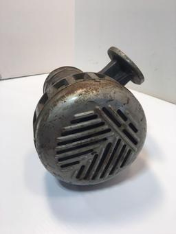 Vintage FEDERAL siren(model 2?-H)