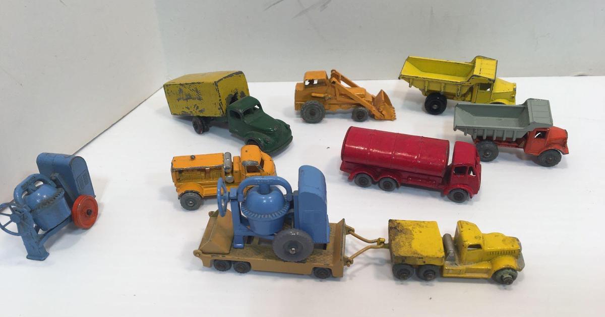 Vintage LESNEY die cast trucks,construction vehicles,more