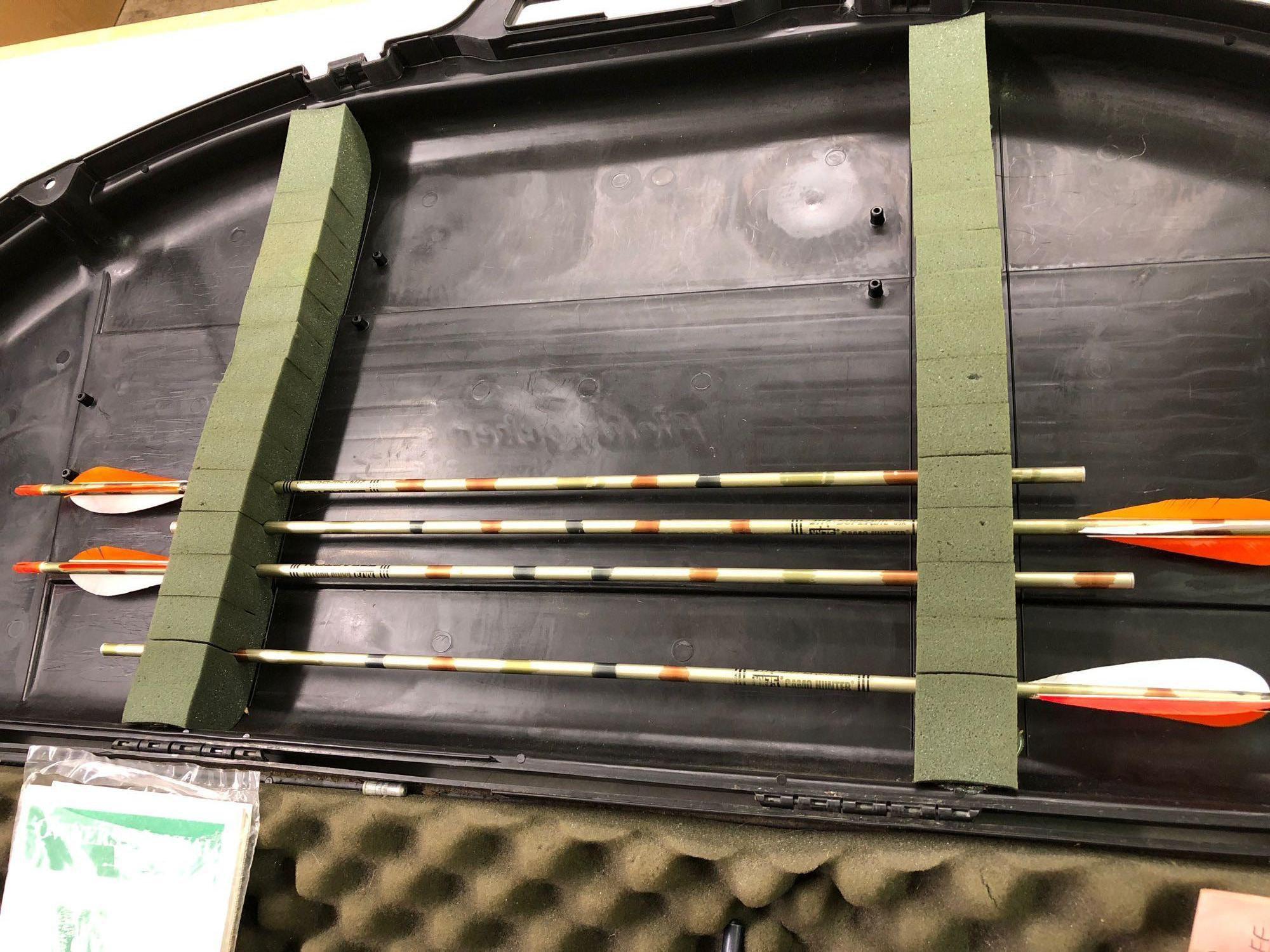 GOLDEN EAGLE compound bow with hard plastic case,4- EASTON XX75