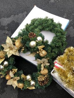 Christmas wreaths, Garland, lights