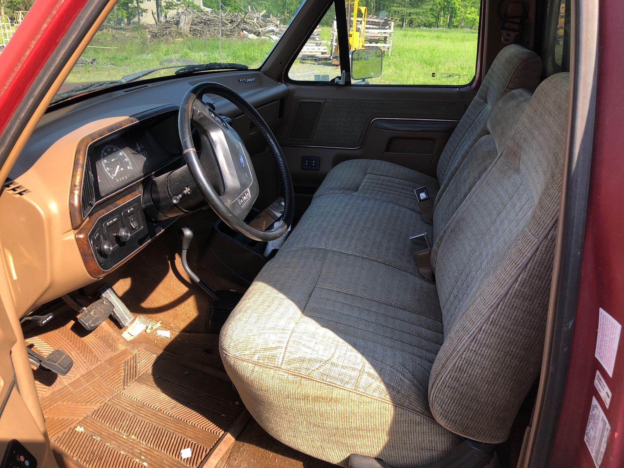 1990 FORD 4X4 F150 XLT LARIET pickup truck/cap(VIN;1FTEF14Y1LNB21993,71091 miles)