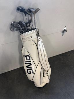 Right handed golf clubs/PING golf bag and PING club covers