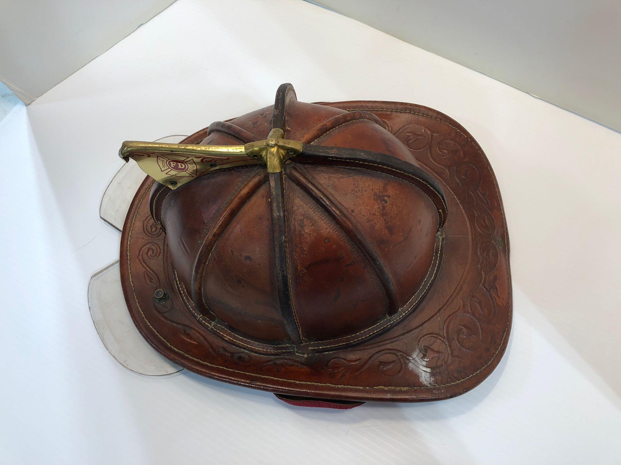 Vintage leather CAIRNS BROTHERS firefighter helmet(size 6.5-7.5)