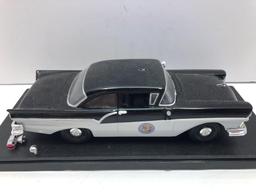 LIBERTY die cast model NORTH CAROLINA HIGHWAY PATROL police car/display case (mirror and siren need