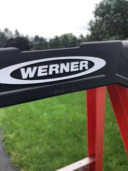 WERNER 6' fiberglass step ladder(model NXT1A06)