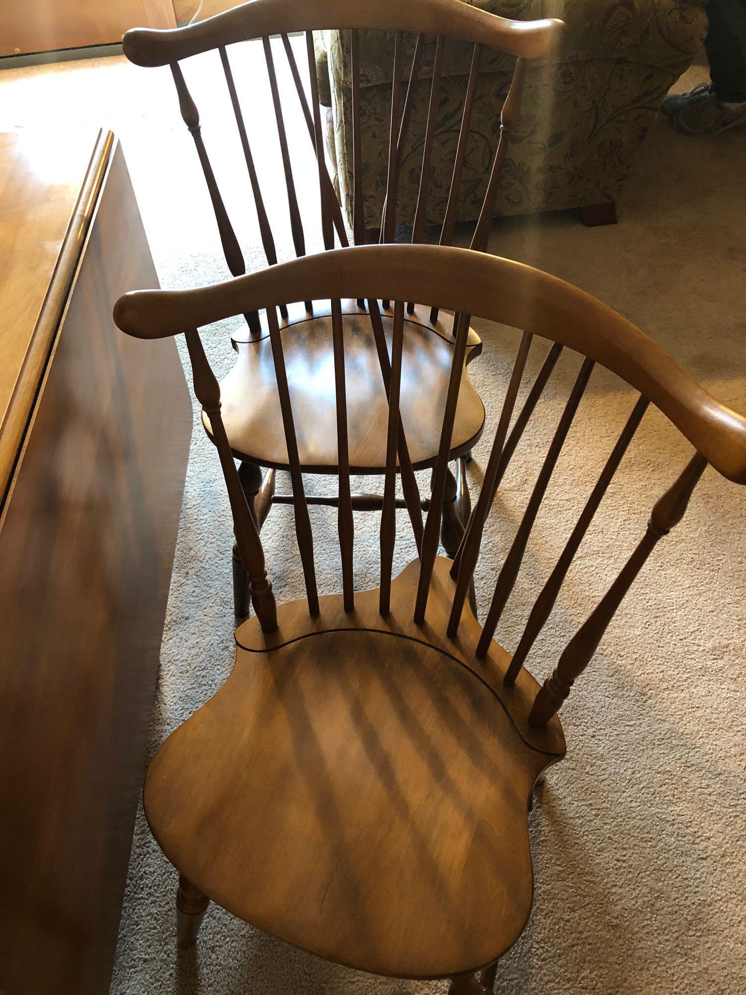 PENNSYLVANIA HOUSE gate leg table and 4 chairs/1 leaf extension