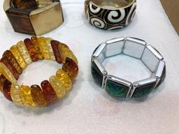 Costume jewelry (bracelets)