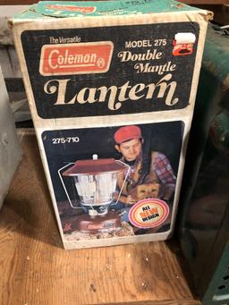 COLEMAN Camping stove, COLEMAN lantern (model 275)