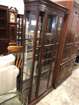 Lighted curio cabinet w/ glass shelves (lot 10,30 match)