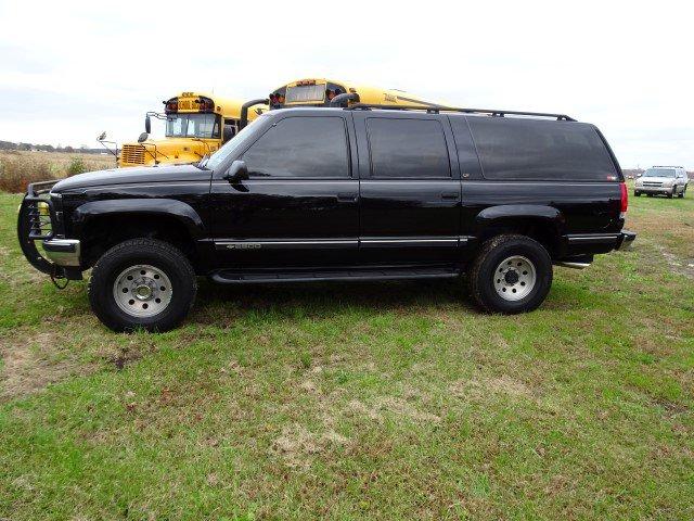 #3501 1999 SUBURBAN 2500 LT 4 WD 179741 MILES 454 BIG BLOCK K&N FUEL INJECT