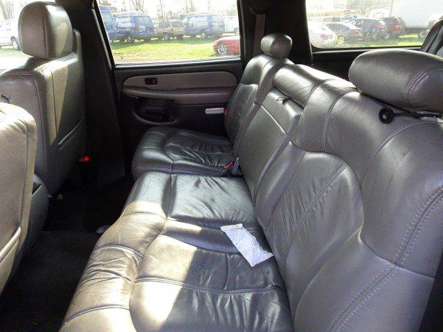 #4801 2002 SUBURBAN LT 4X4 187758 MILES HEATED SEATS LEATHER 3RD ROW SEATIN