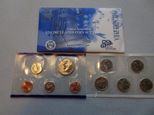 1999 US MINT UNCIRCULATED COIN SETS DENVER AND PHILADELPHIA