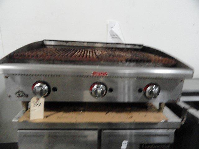 STAR MAX 36 CHARBROILER GAS 3 CONTROL GRATES ARE RUSTY
