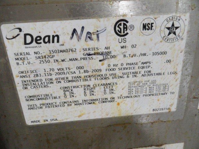 DEAN DEEP FRYER MOD SR142GP ON CASTERS NATURAL GAS DIRTY