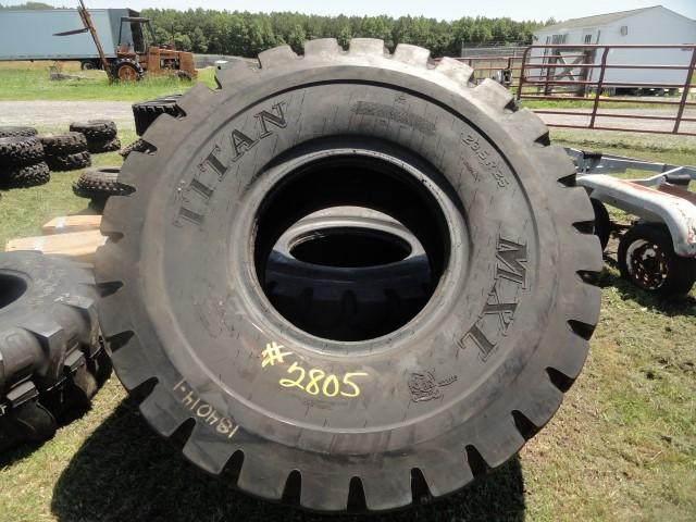 #2805 2 LIKE NEW 23.5R25 TITAN MXL TIRES