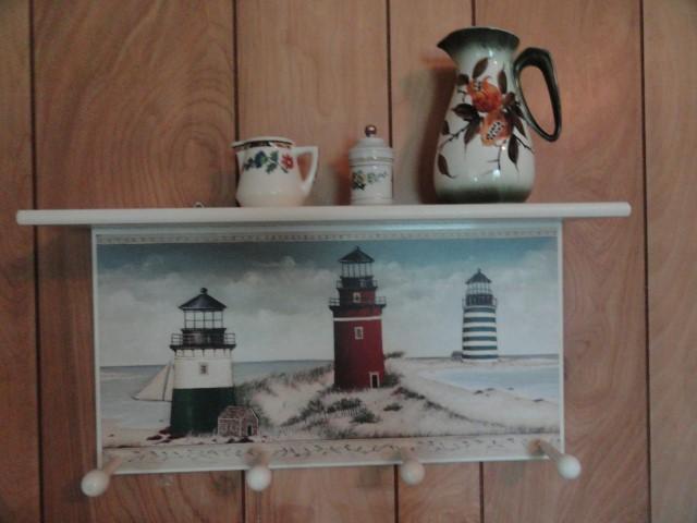 HAT COAT RACK WITH LIGHTHOUSE SCENE AND THREE SMALL COLLECTIBLE PIECES