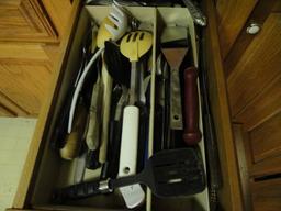 CONTENTS OF FOUR DRAWERS TO INCLUDE UTENSILS ANTIQUE ICECREAM SCOOP WF MESS