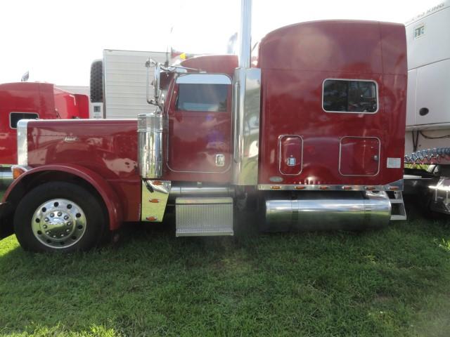 #107 2005 PETERBILT 379 UNIBILT ULTRA CAB SLEEPER 627700 MILES 475 CAT 18 S