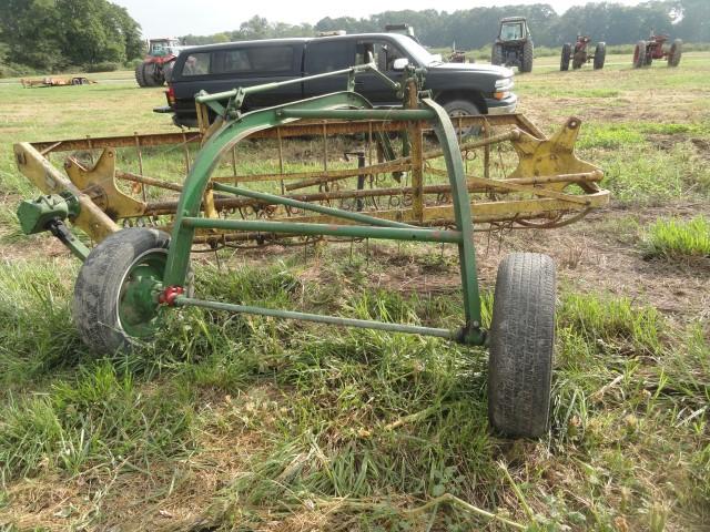 NEW HOLLAND 55 RAKE HAS DAMAGE BROKEN BAR