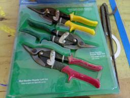 TABLE LOT TO INCLUDE HAMMERS CLAMPS AVIATION SNIPS STEEL WOOL AND MORE
