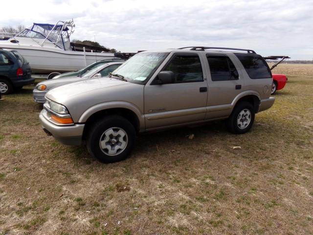 #1601 2002 CHEVY BLAZER 182140 MILES 4X4 AUTO TRANS DAMAGE TO REAR QTR NO T