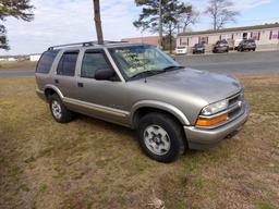 #1601 2002 CHEVY BLAZER 182140 MILES 4X4 AUTO TRANS DAMAGE TO REAR QTR NO T