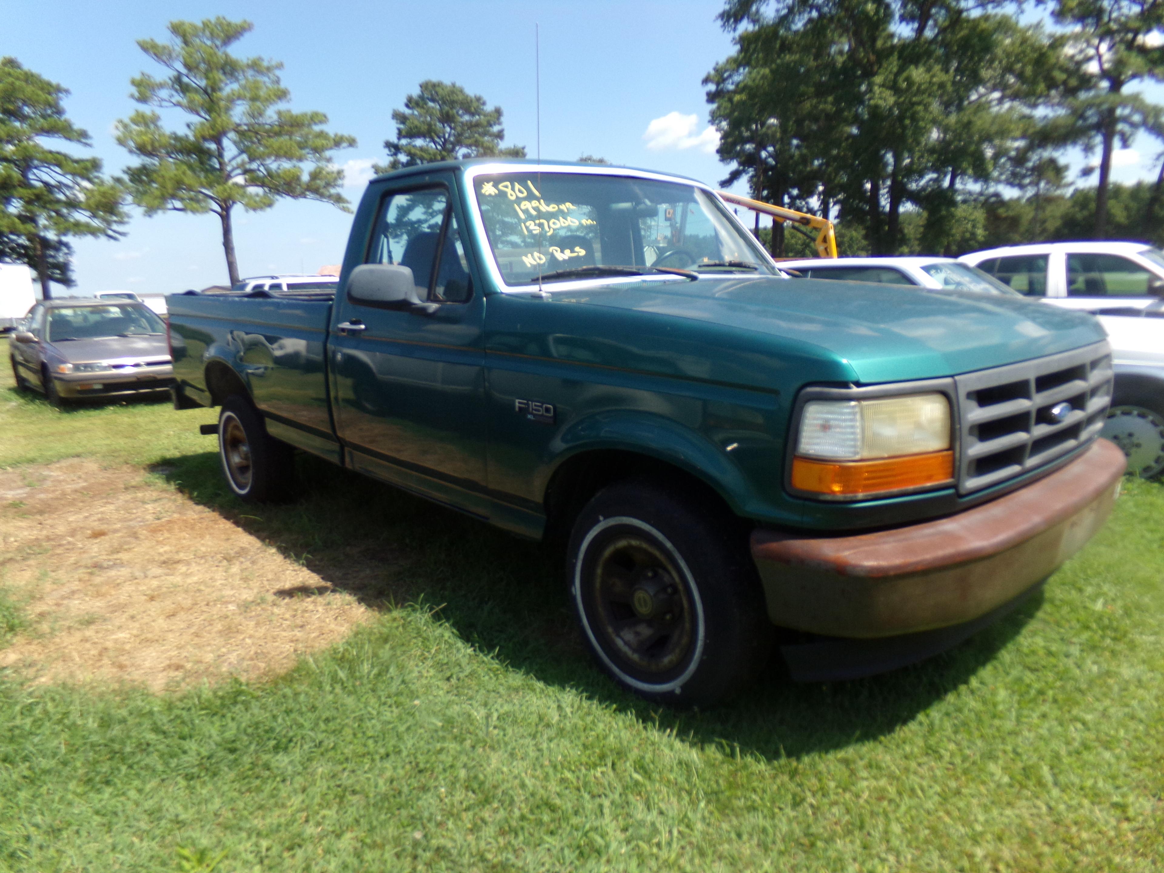 #801 1996 FORD PICKUP 150 2 WD REG CAB 137000+ MILES 4.9 V8 8' BED WITH LIN