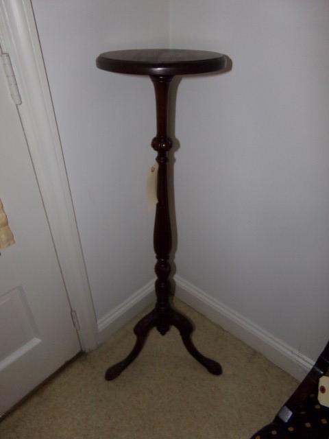 20TH CENTURY FANCY ZANGERLE AND PETERSON CHICAGO CANDLE STAND 42" HIGH