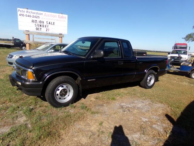 #1901 1996 CHEVROLET S10 EXT CAB 4X4 137447 MILES AUTO TRANS V6 CLOTH AND C