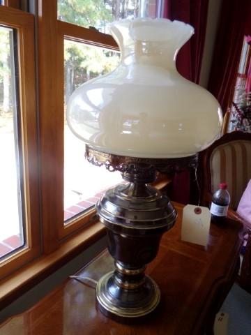 CONTEMPORARY VICTORIAN STYLE TABLE LAMP APPROXIMATELY 30 INCHES TALL