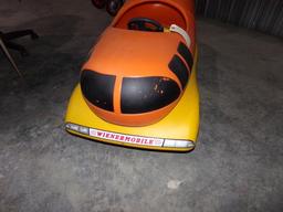 TOY PEDAL OSCAR MAYER WIENERMOBILE APPROXIMATELY 46 INCH LONG BY 21 INCH WI