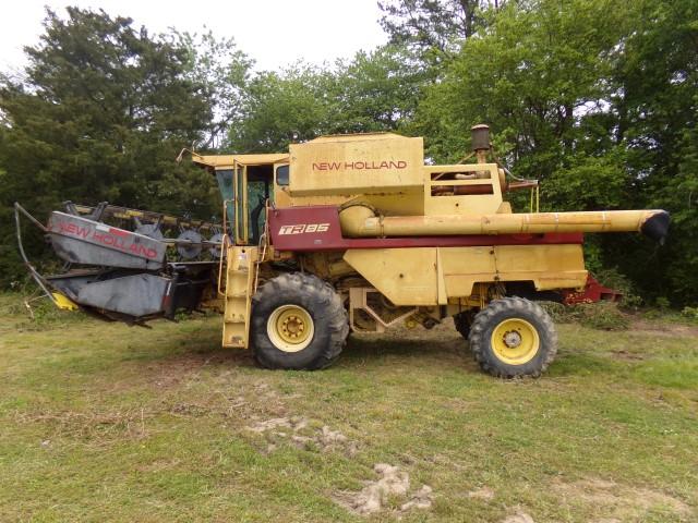 NEW HOLLAND TR85 TWIN ROTOR COMBINE 3208 CAT MOTOR SHOWING 1889 HRS SN 3036