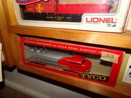 SET OF SIX TRAINS INCLUDING 3 LIONEL ATSF 9021 GENERAL MILLS 9090 MOBILE GA