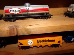 SET OF 33 TYCO HO SCALE CARS TANKERS AND MORE INCLUDING PENNSYLVANIA RR BUR